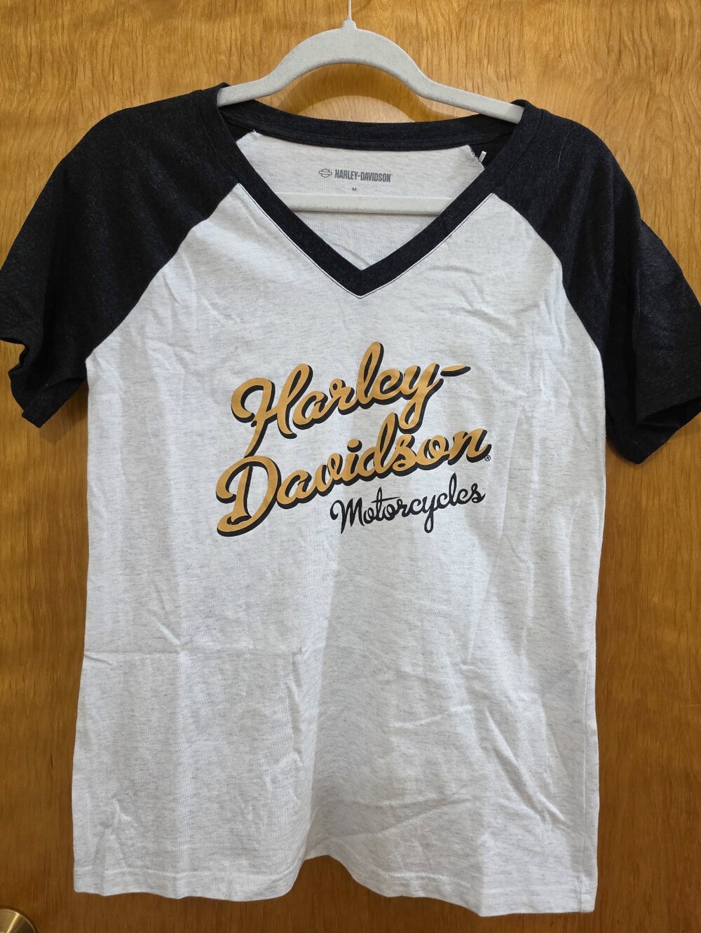Harley Davidson - Women's short-sleeve V-neck raglan t-shirt